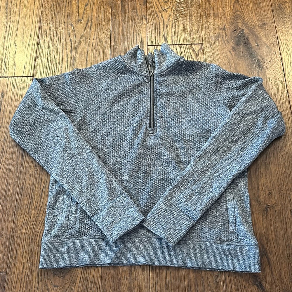Lululemon quarter zip, size 8